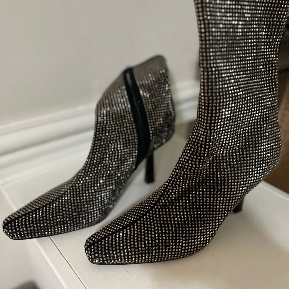 ✨ Steve Madden Rhinestone Statement Boot - Picture 6 of 9
